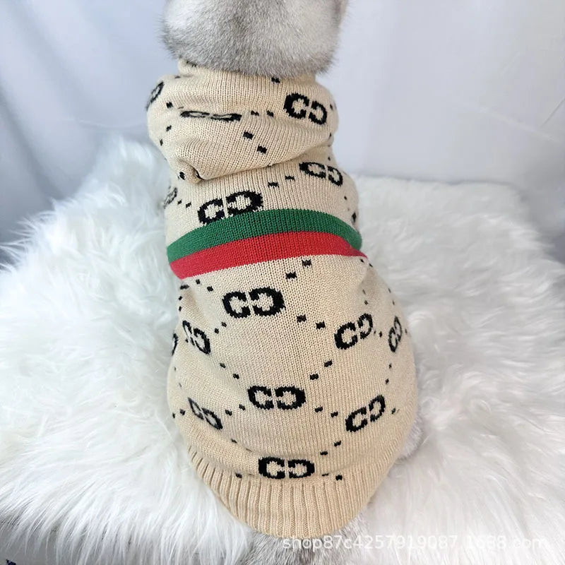 Trendy Pet Sweater β Cozy & Stylish for Cats & Dogs